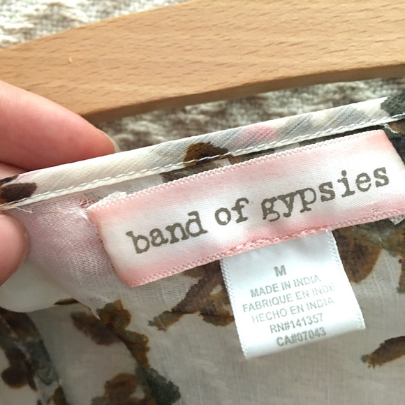 Band of Gypsies long sleeve floral romper M - Picture 10 of 10